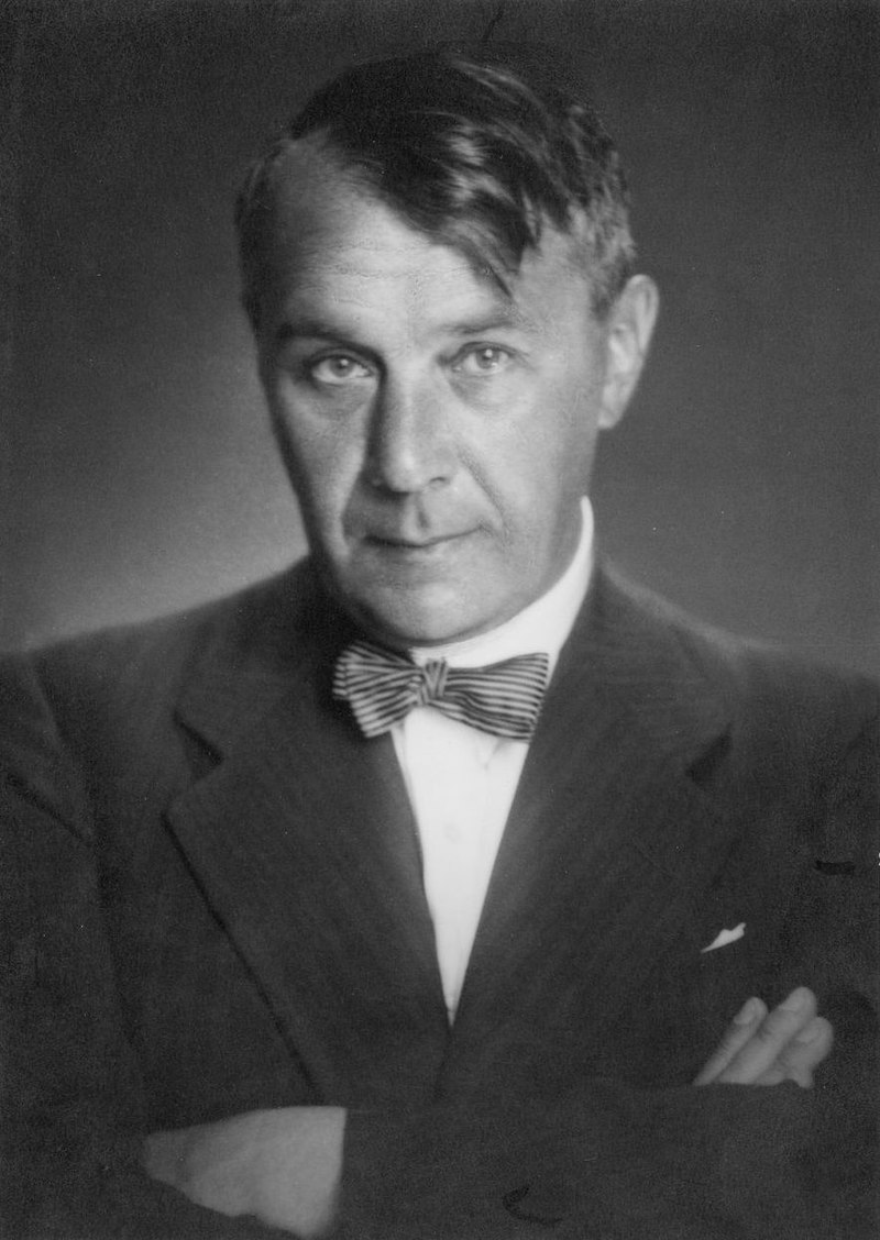 800px-Kosztolanyi_Dezso_portreja_Szekely_Aladar_1935__crop_1
