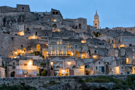 Matera_-_Sasso_Barisano_at_blue_hour