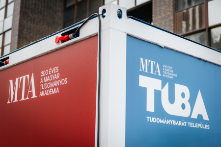 mta_mozga__sban_a_tudoma__ny_w_7